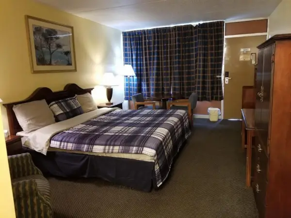 Travel Inn 4