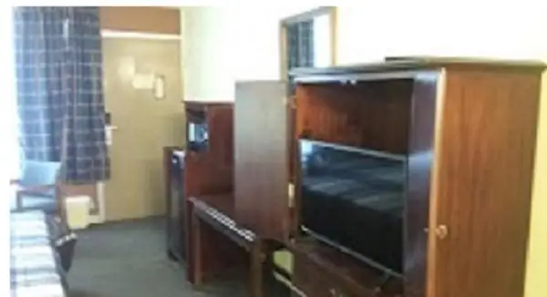 Travel Inn 8